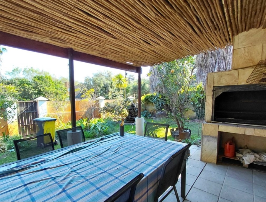 5 Bedroom Property for Sale in Penhill Western Cape